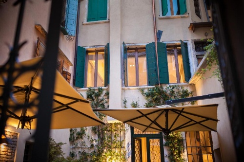 Liassidi Wellness Suites image 48